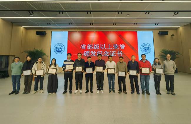 e9fd528de921c8f15a021d5d49fd9e82